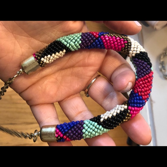 Aztec multicolor beaded band necklace - Picture 4 of 5